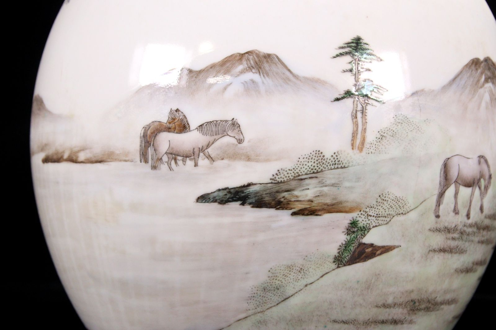 大清乾隆年製 紛彩馬文花瓶 46cm 唐物 骨董 ファッション 古美術 楾