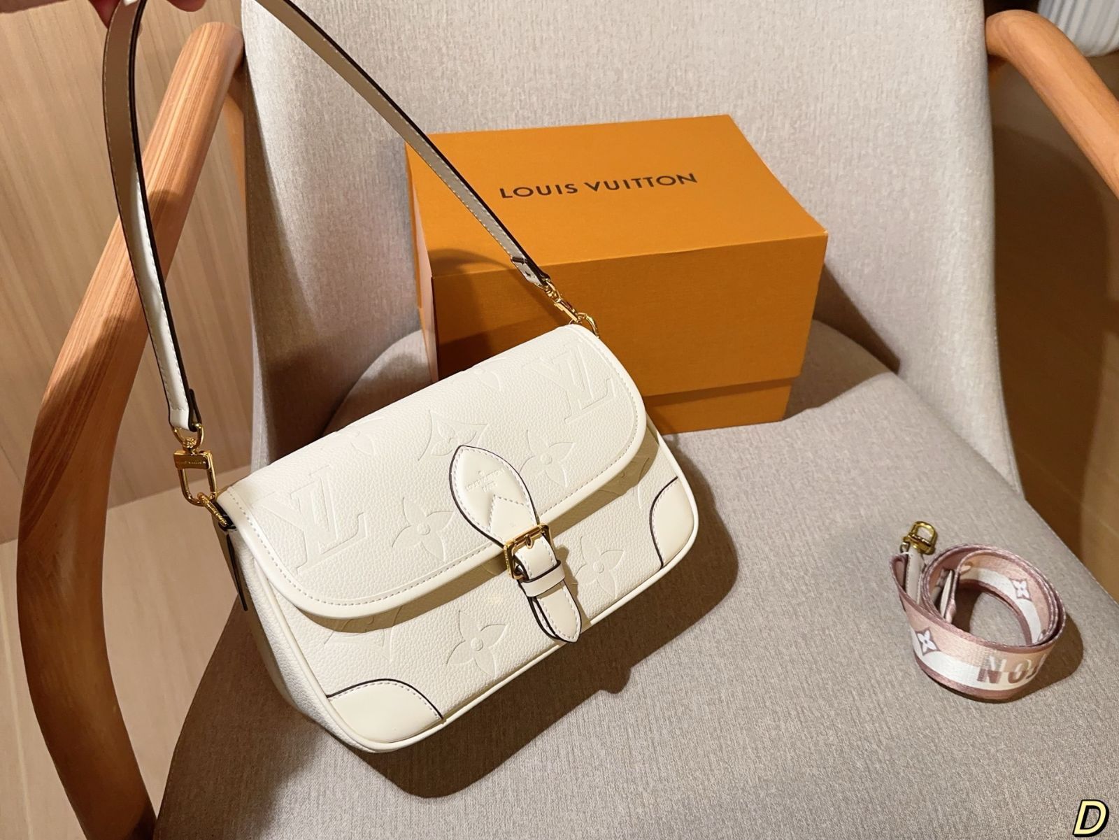 Louis Vuitton 化粧ポーチ モノグラム LOUIS VUITTON ルイ ヴィトン モノグラム ポルトモネキューブ