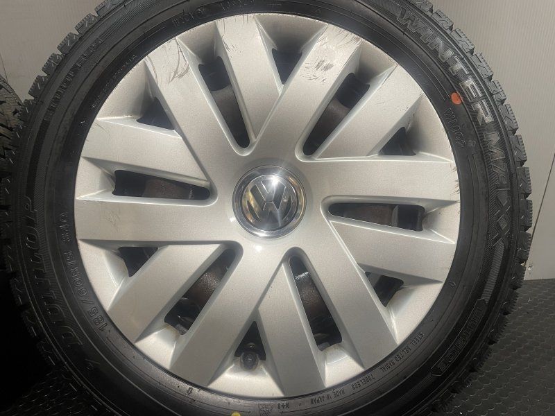 走行短め【DUNLOP WINTER MAXX WM02 185/60R15】スタッドレス【VW 6R 