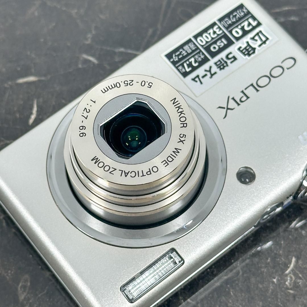 ニコン クールピクス S570 コレクション デジタルカメラ シルバー 充電