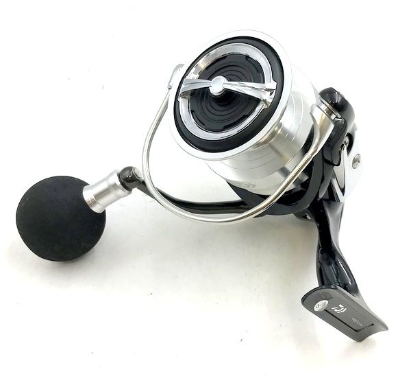 ダイワ 19レグザ LT5000D-CXH DAIWA スピニングリール リール 美品 TA0451 ◇