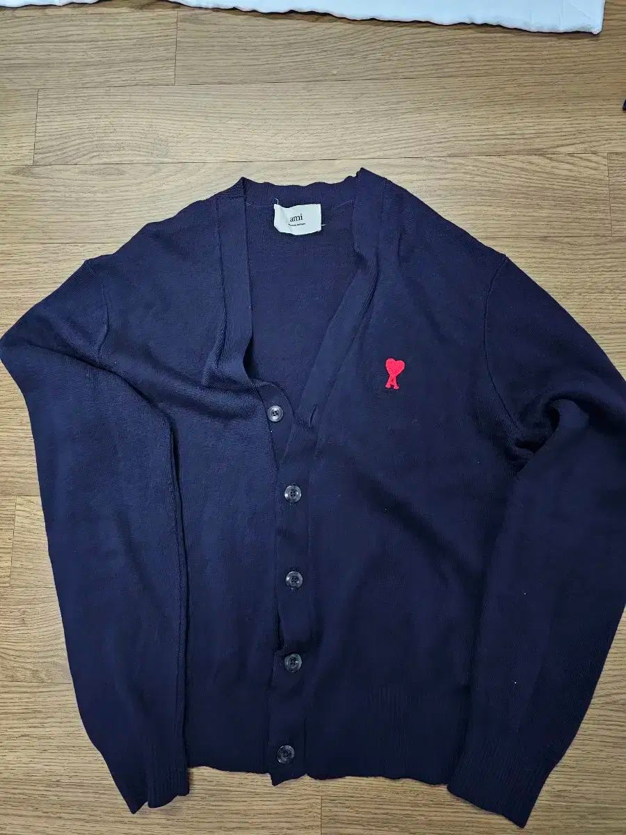 ami ネイビー カーディガン ami ネイビー カーディガン ネイビー（紺）系 AMI PARIS(アミ パリス