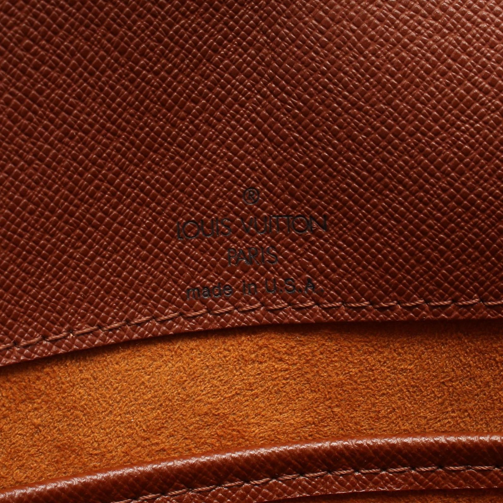 LOUIS VUITTON