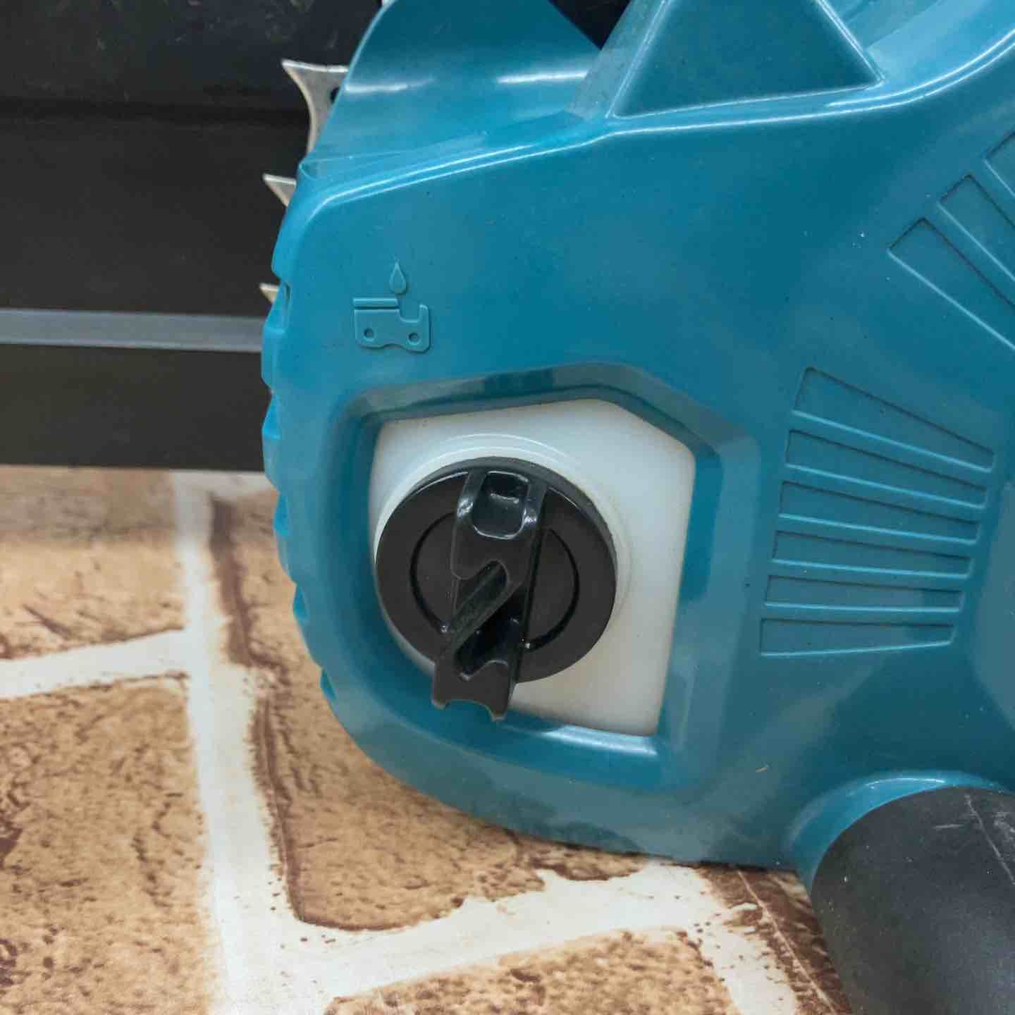 コードレスチェーンソー MUC353DZ