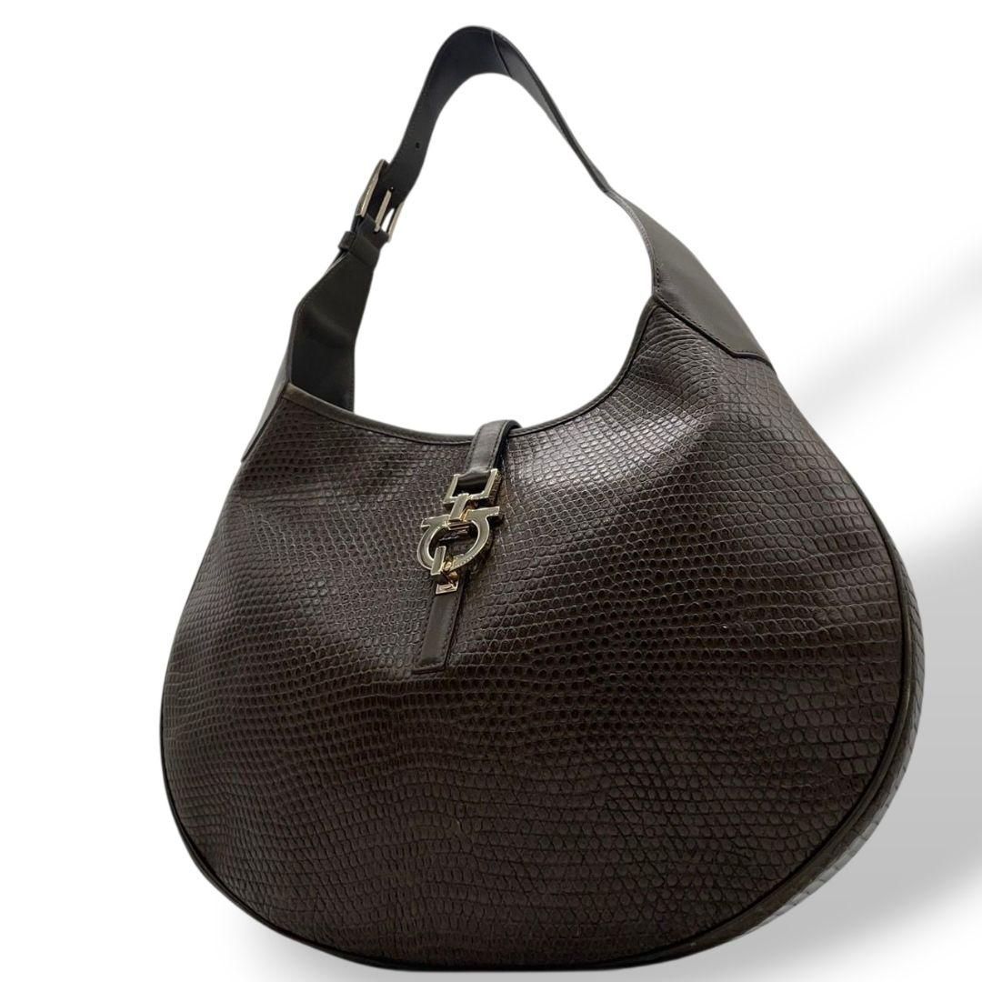 美品 フェラガモ ガンチーニ レザー ハンドバッグ グリーン 型押し  