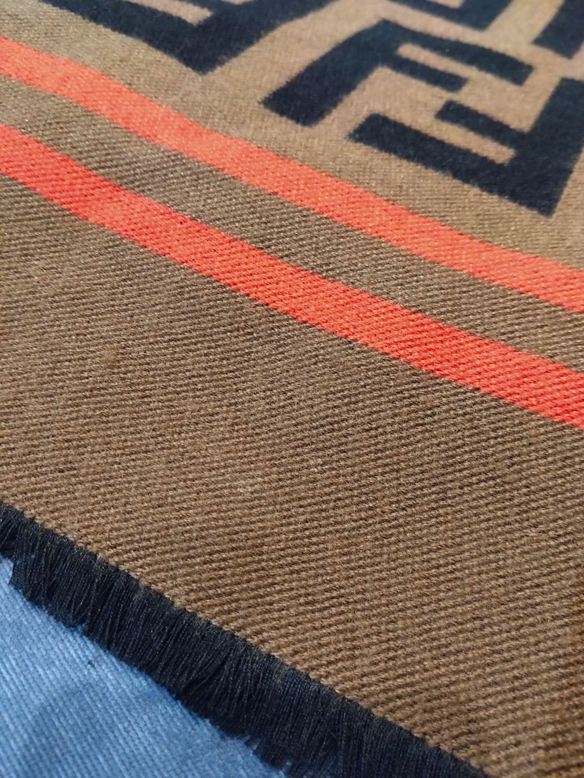 FENDI フェンディ ポンチョ ズッカ柄 ストール ブラウン FXX636