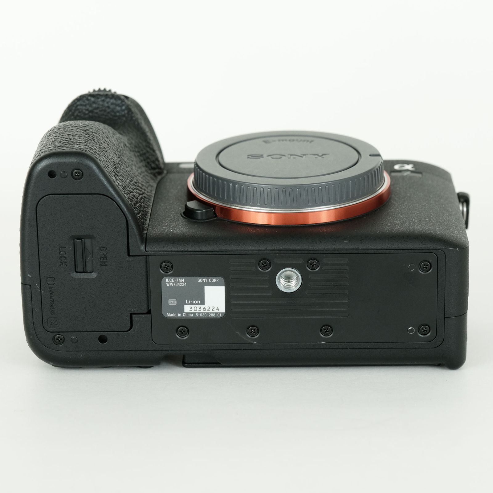 【美品】SONY α7RII ボディ シャッター数少 液晶美品 美品｜シャッター数19,975回] SONY α7 IV（ILCE-7M4） [ボディ