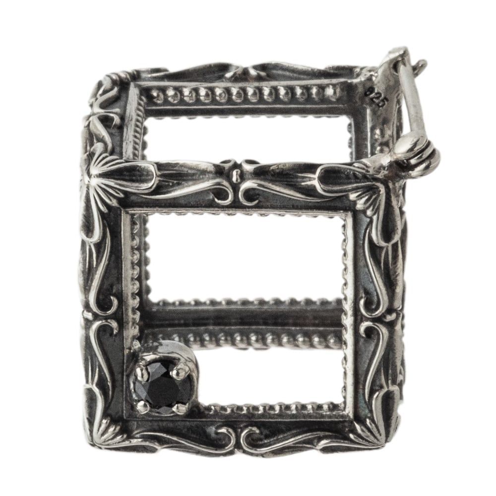 フレームキューブピアス