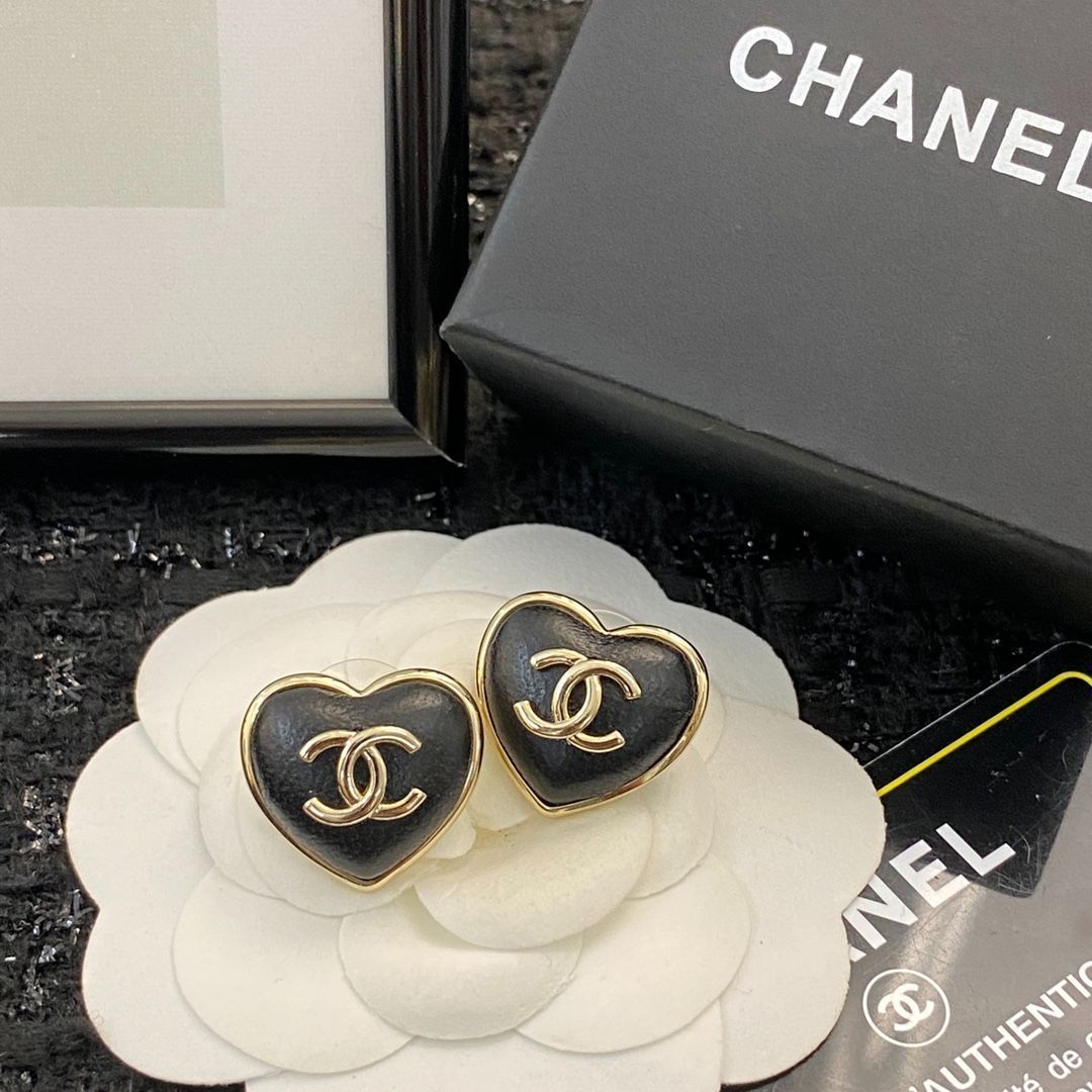 CHANEL】シャネル 22年コレクション ラグジュアリー感溢れる ブラック  