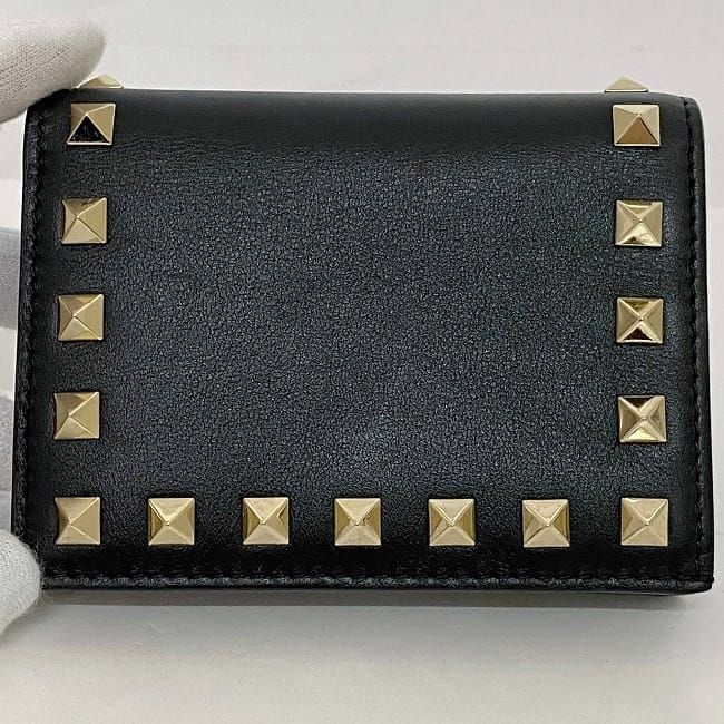 VALENTINO ヴァレンティノ 二つ折り　箱付き　ロックスタッズ 楽天市場】【11/20限定・最大2万円OFFクーポン配布中】VALENTINO
