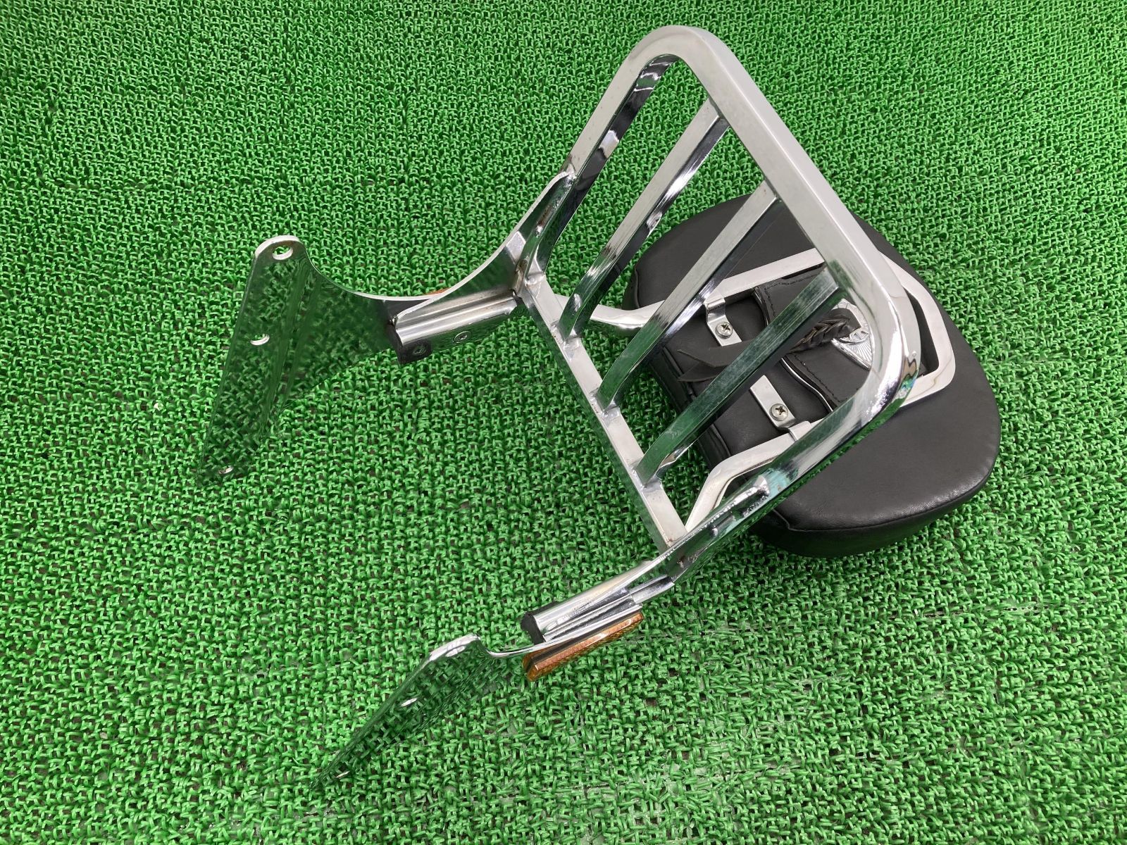 FLSTC1580 バックレスト ハーレー 純正 2011年式外し:32119468