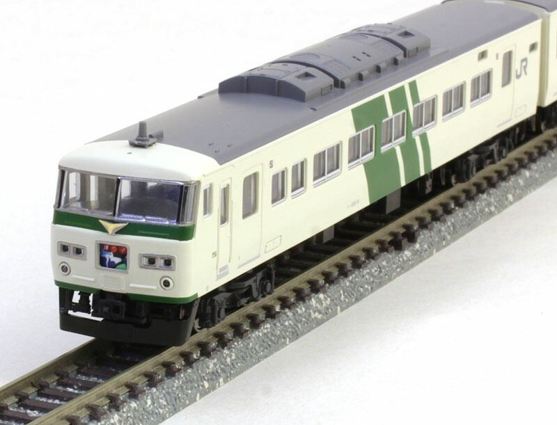 ★KATO　10-1443 185系0番台　踊り子色　5両セット 185系0番台踊り子色 5両セット 【KATO・10-1443】 「鉄道模型 Nゲージ