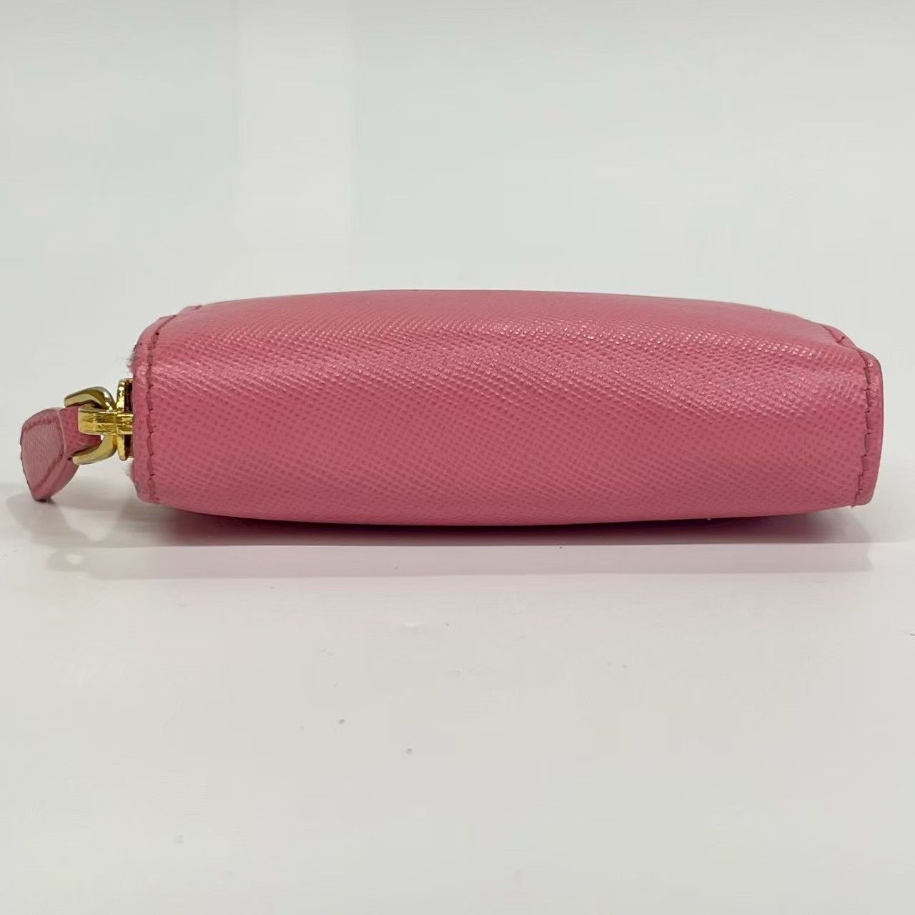 プラダ サフィアーノ PINK DIS.PRIMULE ラウンドファスナー プラダ サフィアーノ PINK DIS.PRIMULE ラウンドファスナー