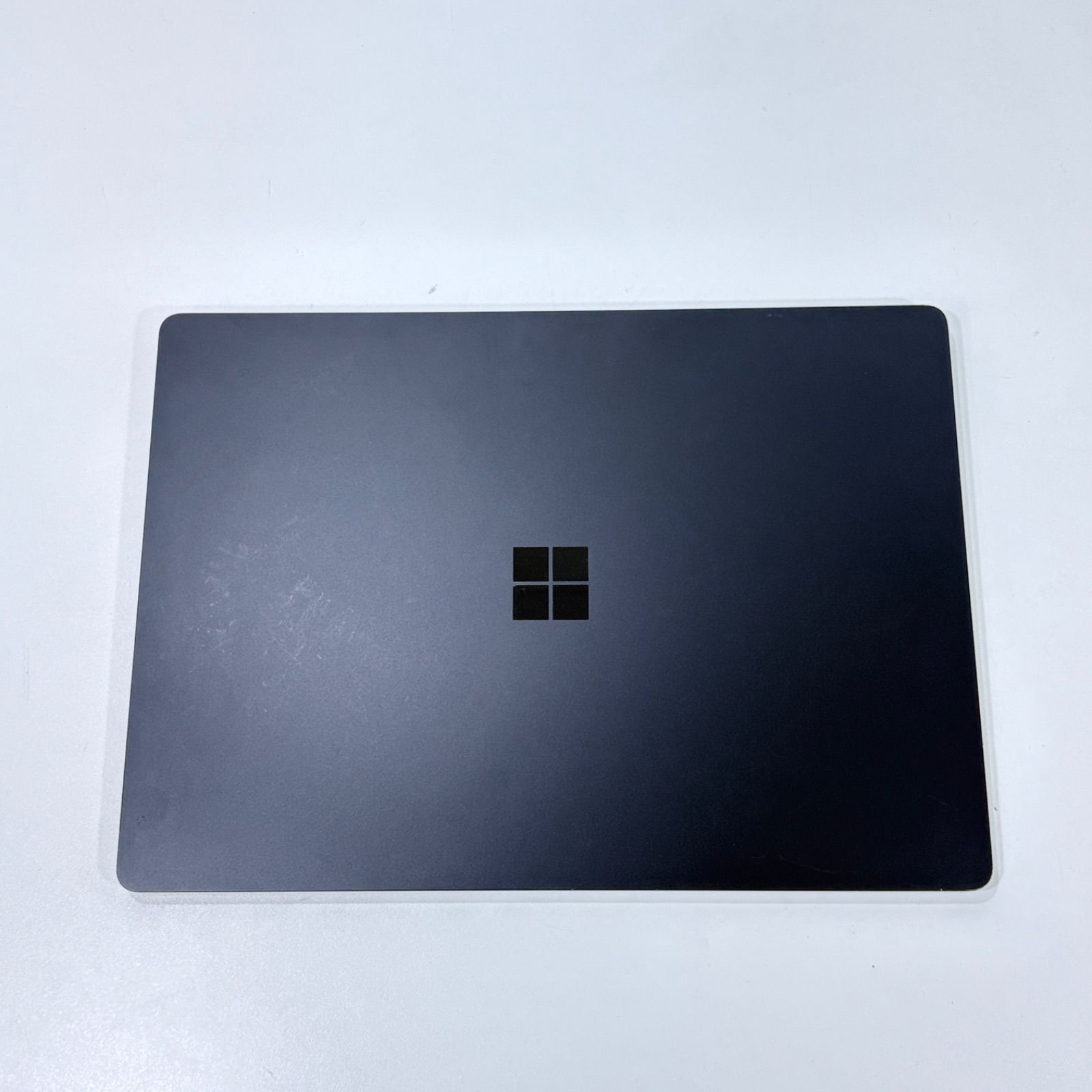 13.5型ノートPC 外観C