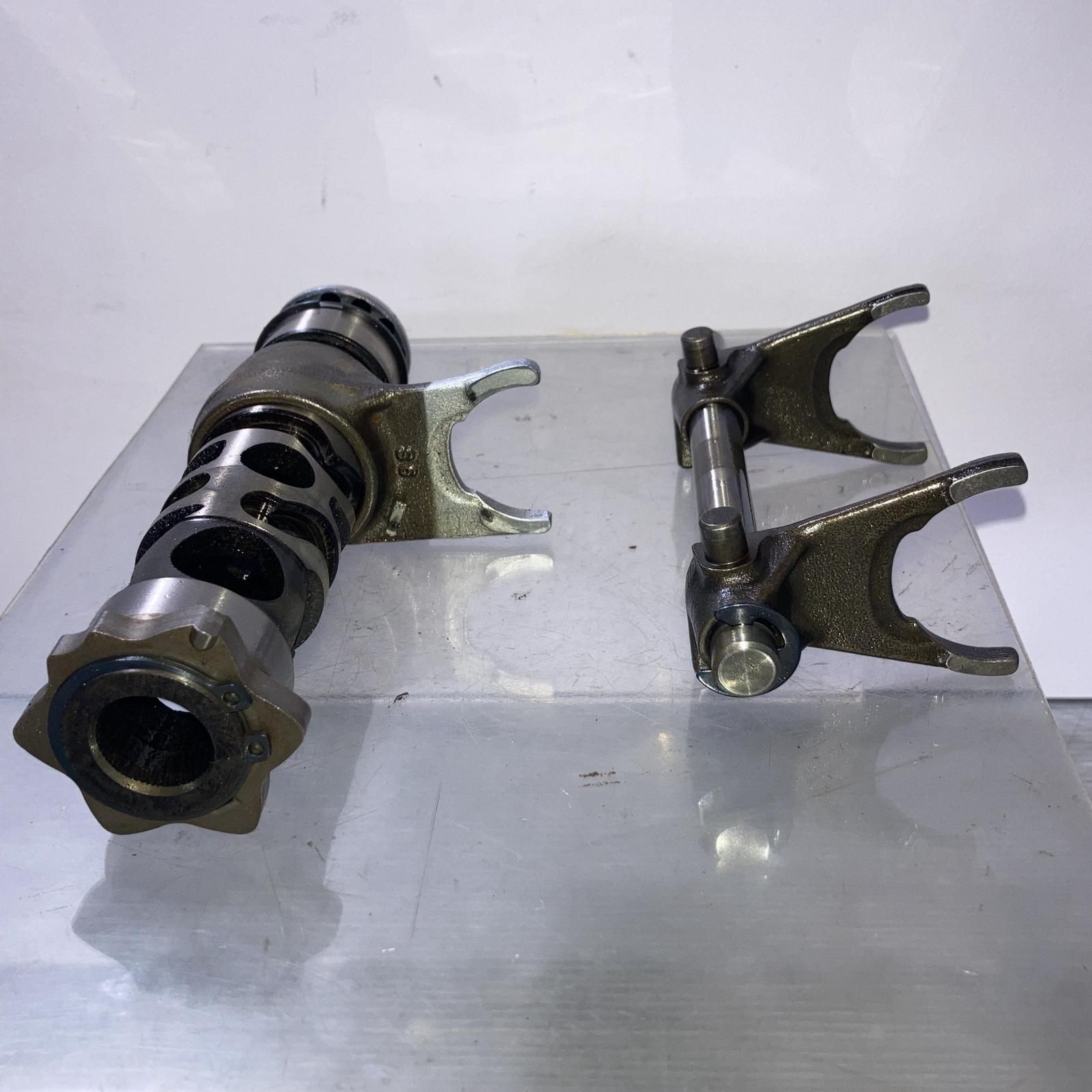KAWASAKI ゼファー400 シフトドラム カワサキ KAWASAKI ゼファー400 シフトドラム シフトフォーク ZEPHYR 400 (C-24