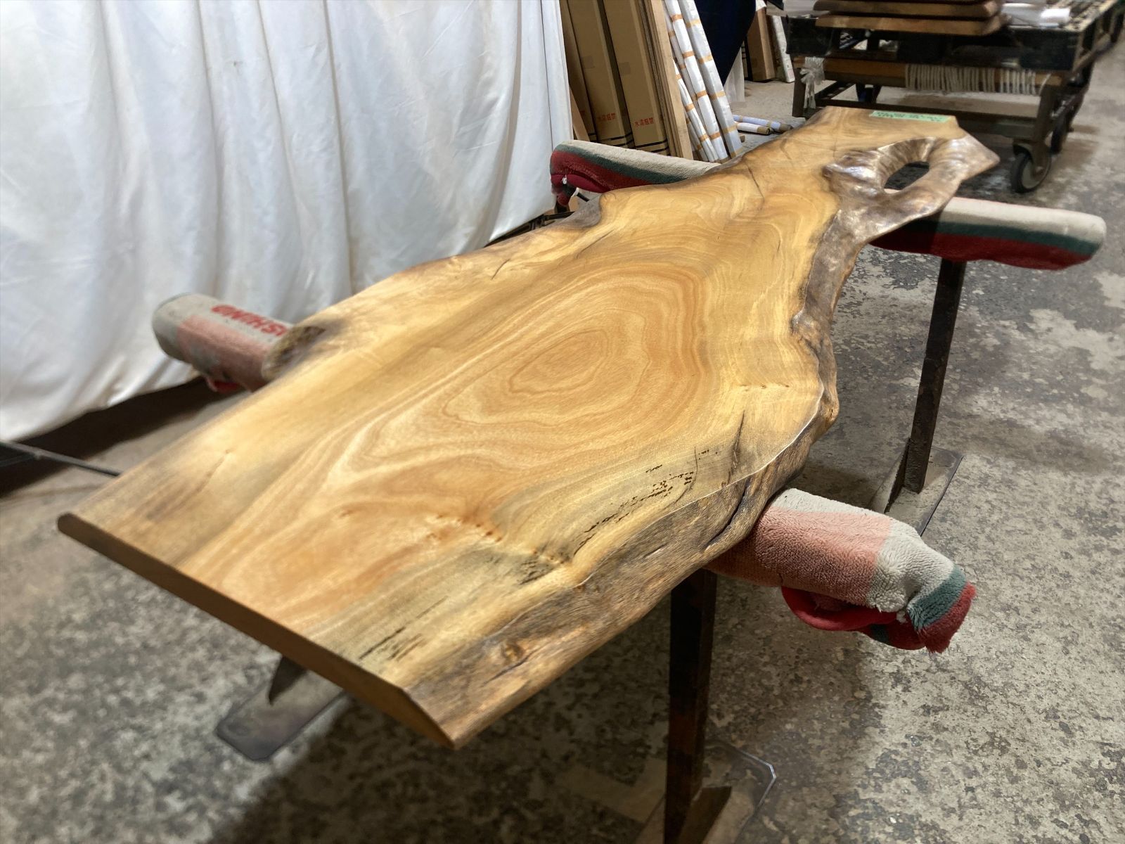 クス9256 楠 一枚板無垢材 1990x300-710-440x42mm 天板のみ ダイニングテーブル ローテーブル センターテーブル 天板 樟 くすのき