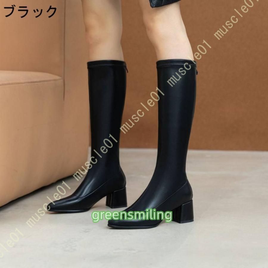 卍