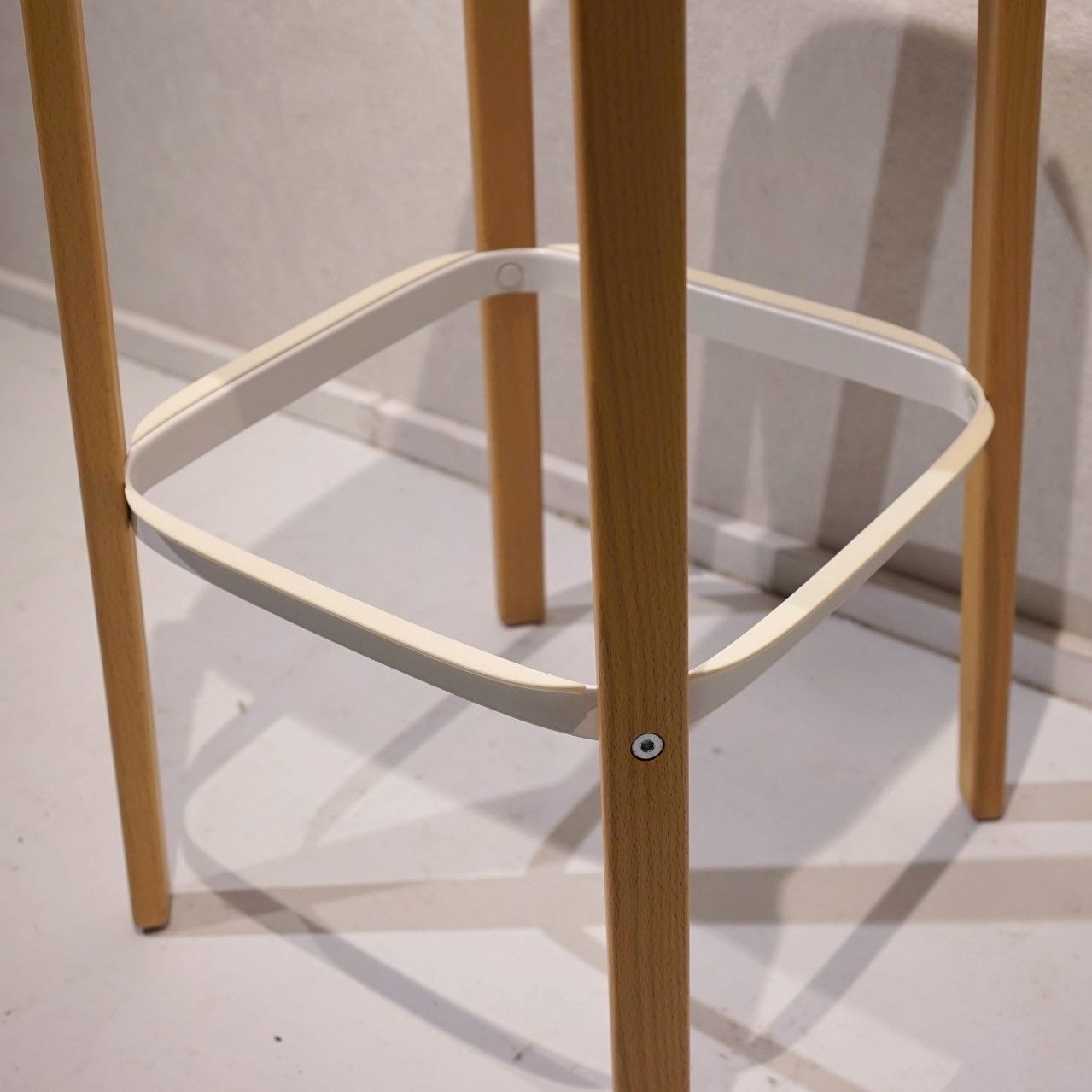 STOOL スティールウッド