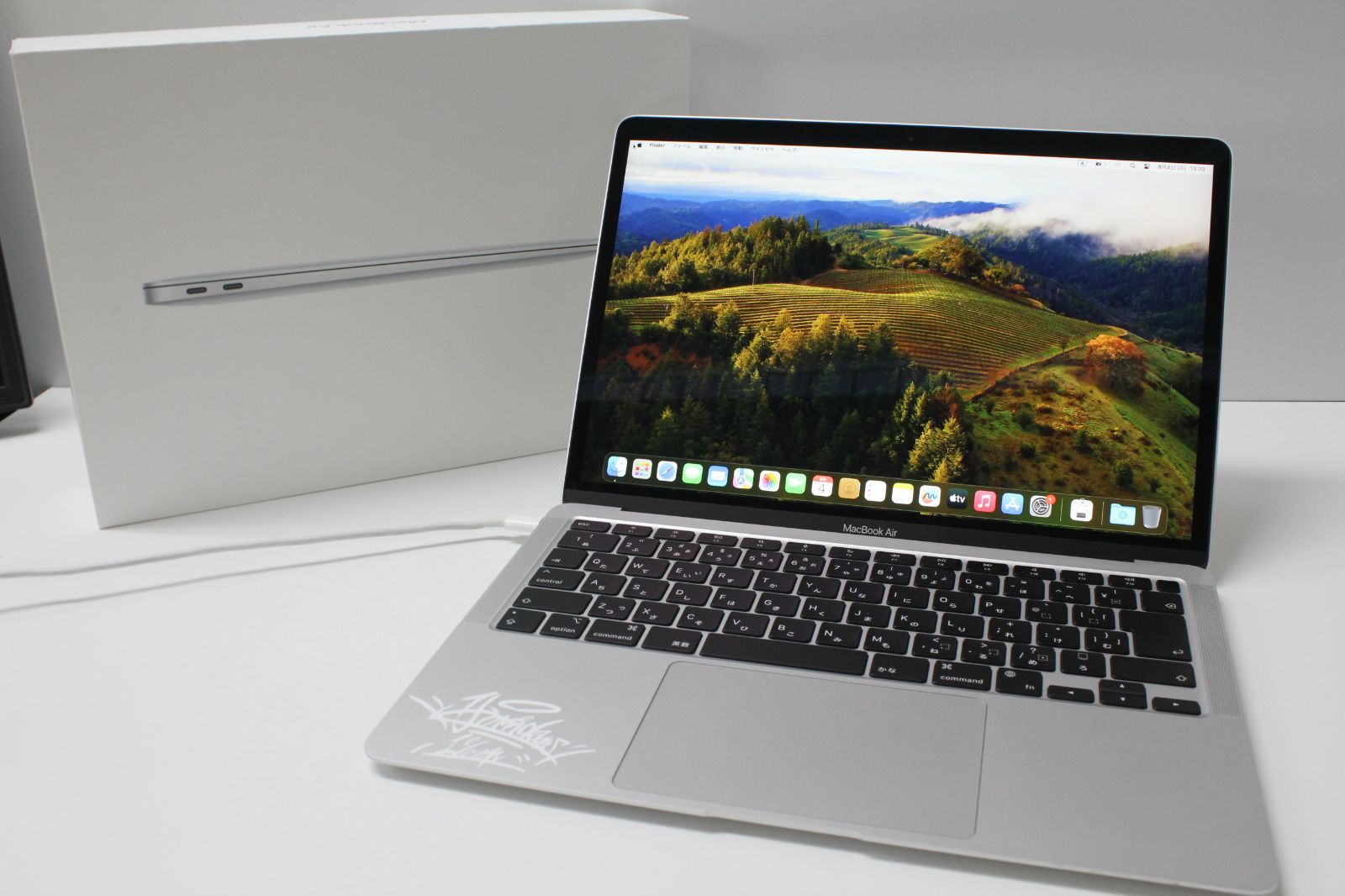 MacBook Air M1 2020年モデル（8GB / 256GB） Apple MacBook Air M1 Chip 256GB SSD 8GB 13.3