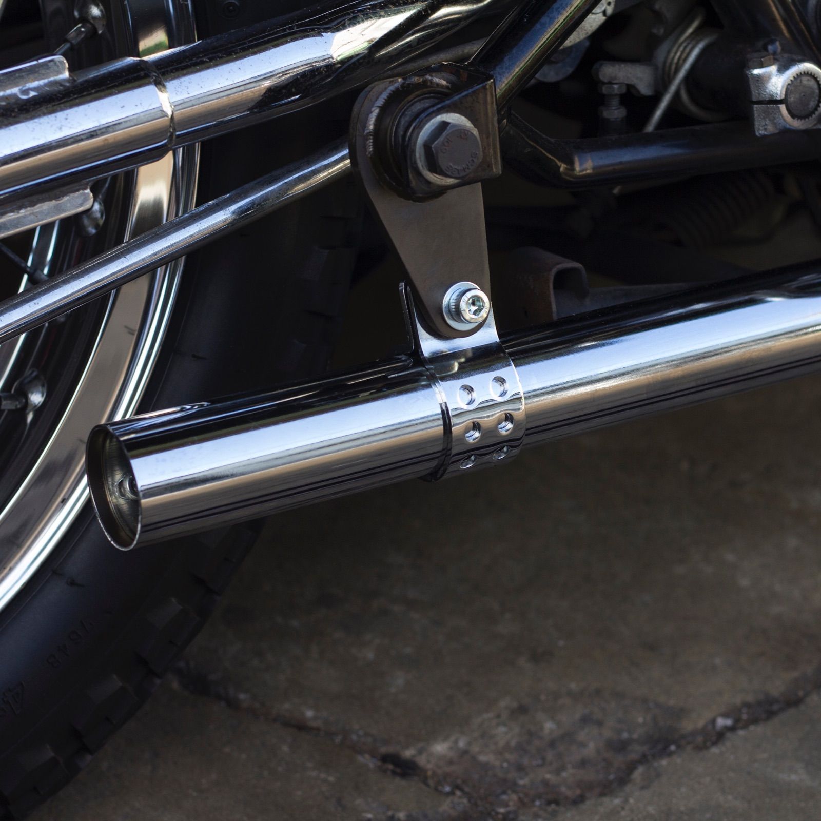 SR400/500用 オールドスタイル手曲げマフラー クローム MOTOR ROCK (MR 