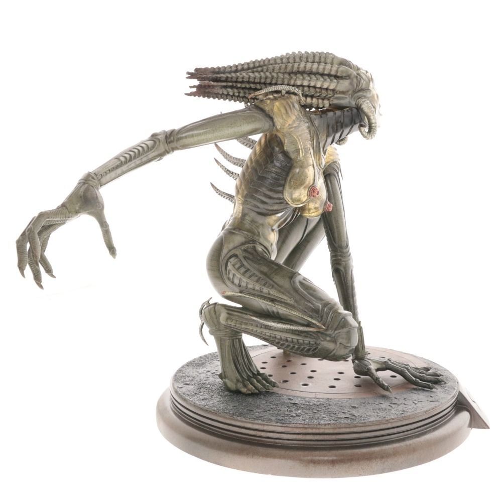 □ SIDESHOW COLLECTIBLES フィギュア シル SPECIES SIL