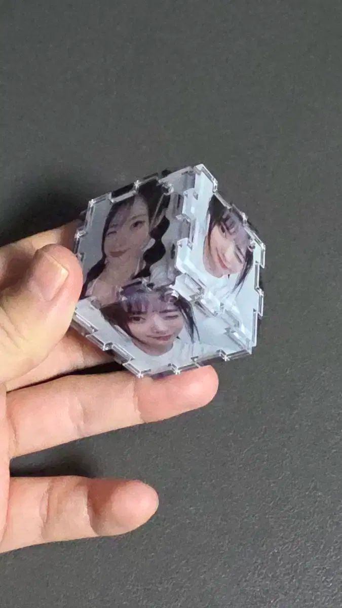 QWER 2周年 ポップアップ パズルキーホルダー