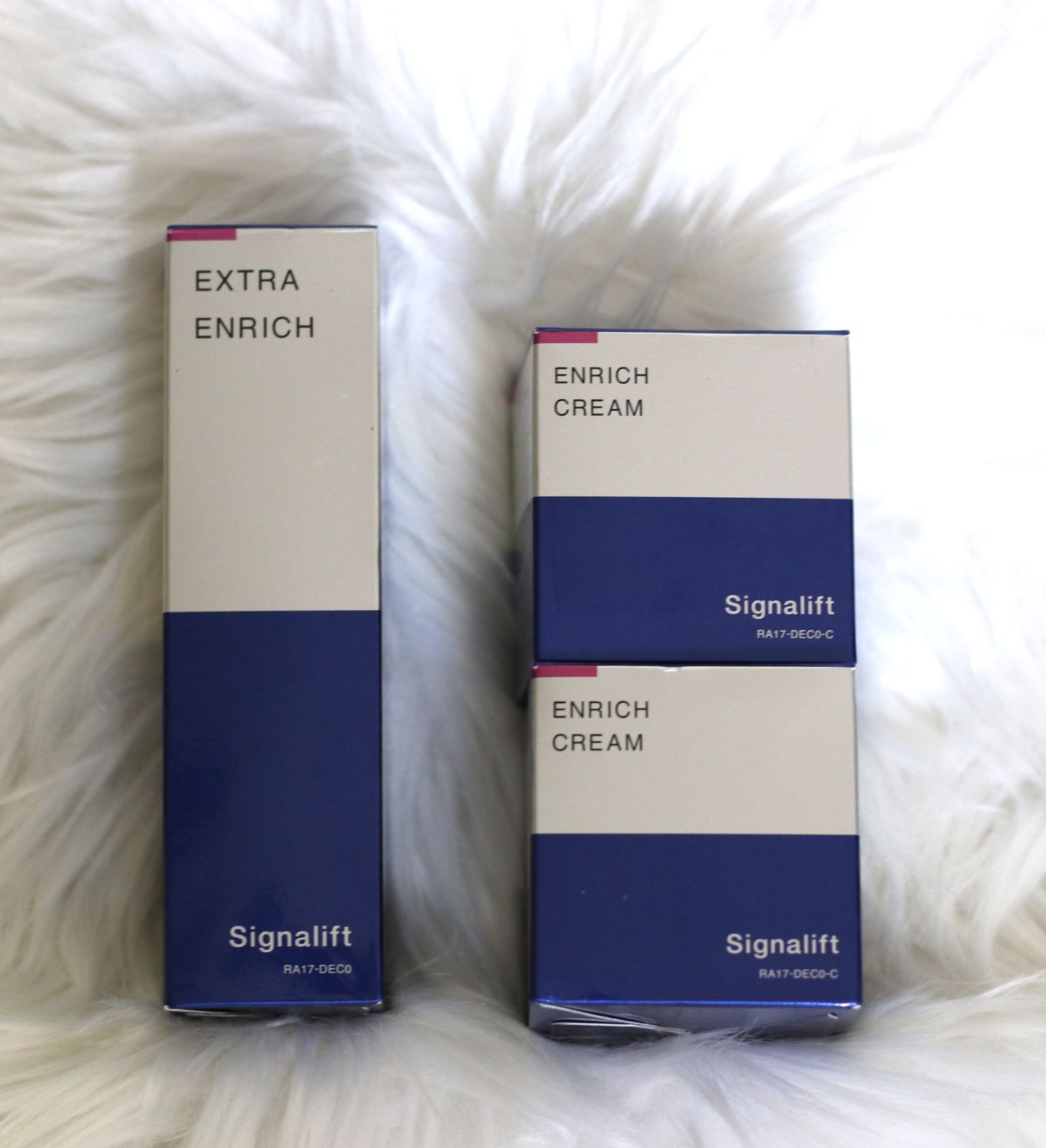 Signalift エンリッチクリーム 内容量33g中（約9割程×1箱+約8割程×1箱