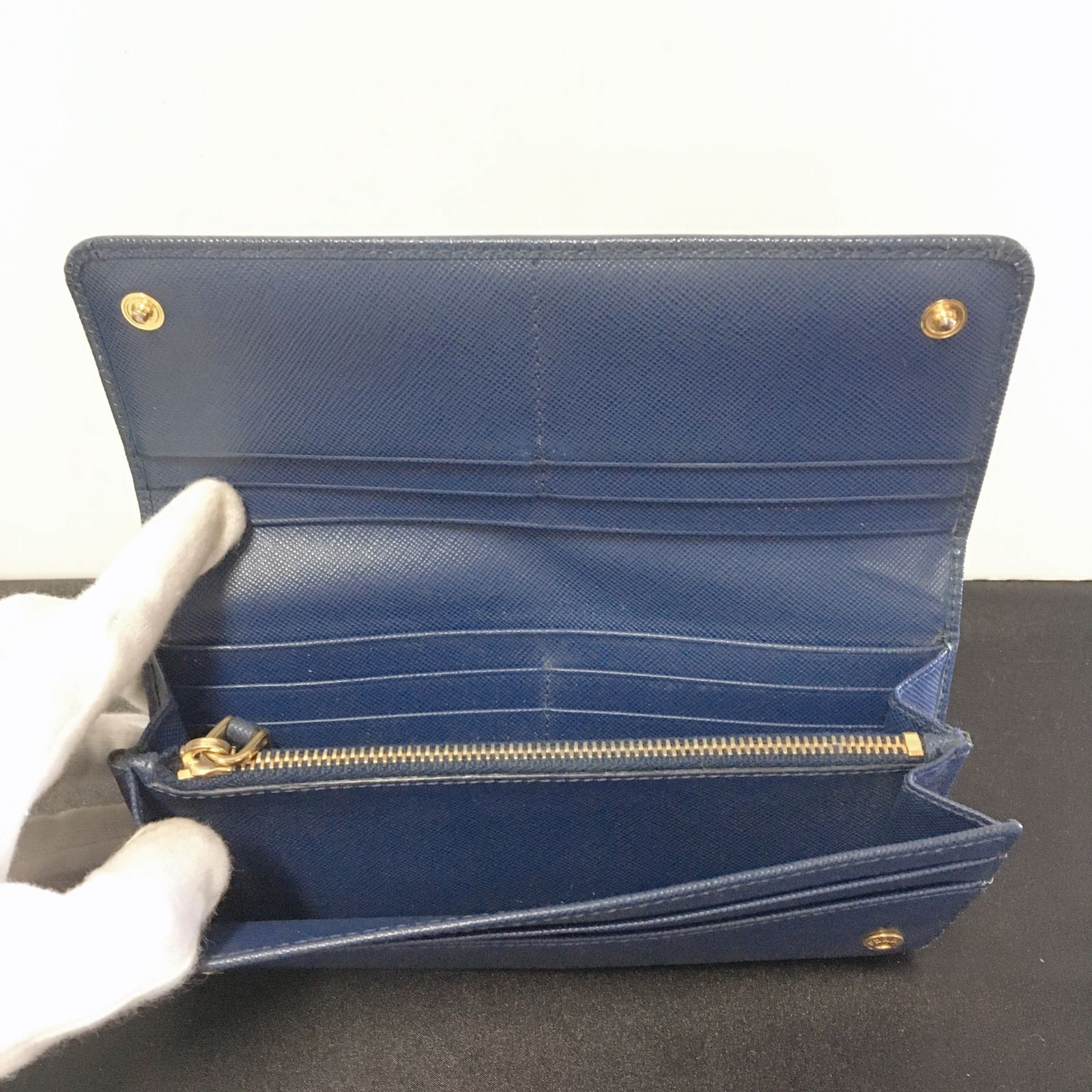 プラダ長財布ネイビー ギャランティーカード箱あり