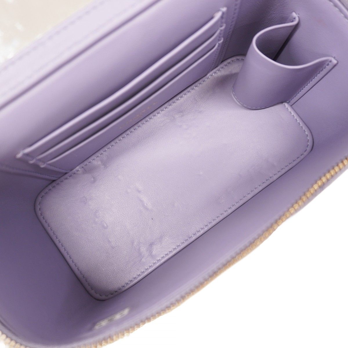 5hb0679-h】シャネル バニティバッグ マトラッセ キャビアスキン  