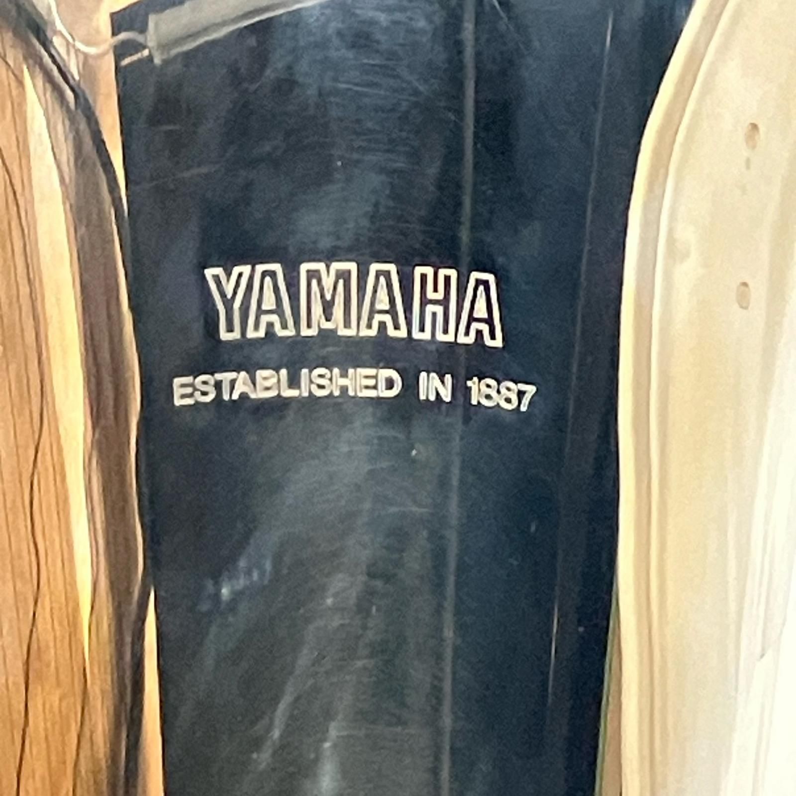 YAMAHA