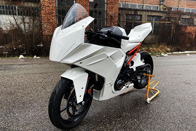 レースカウル KTM RC390 22-24 受注製造 - メルカリ