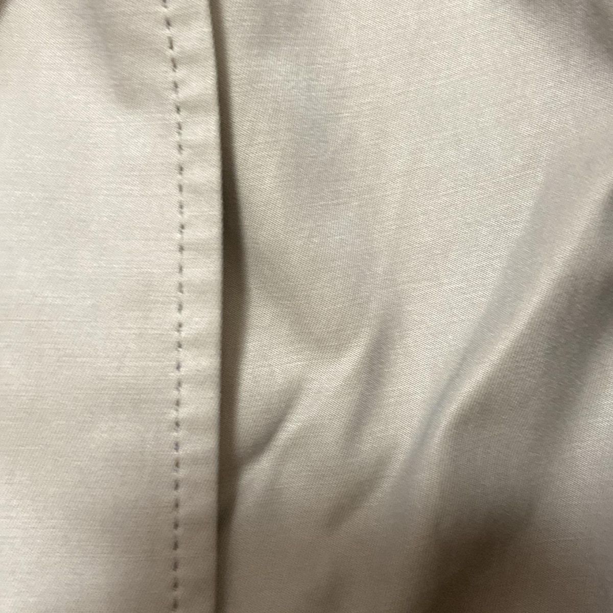ベージュ 長袖