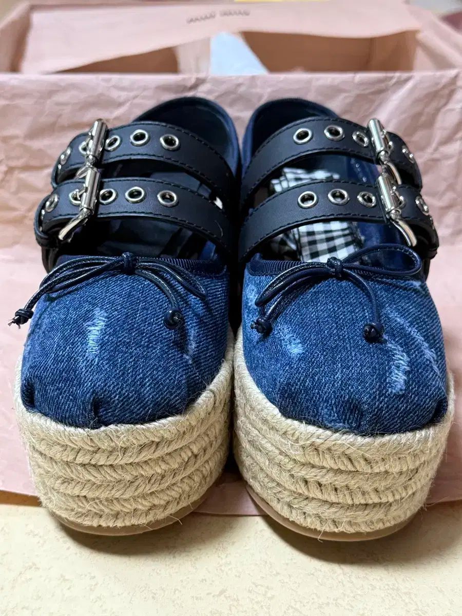 miumiu ミュウミュウ　デニム シューズ　バレーシューズ　リボン　37.5 miumiu ミュウミュウデニム シューズバレーシューズリボン37.5