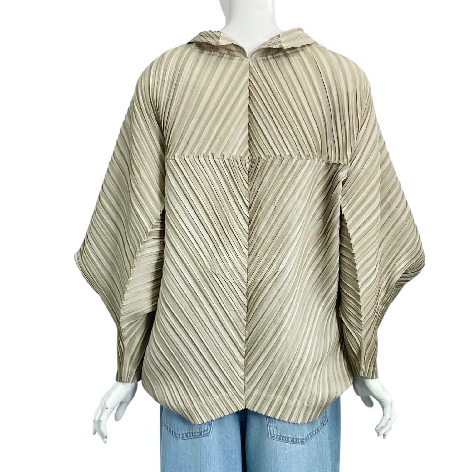 カッコ 可愛い ISSEY MIYAKE イッセイミヤケ PLEATS PLEASE プリーツプリーズ カーディガン 変形 サイズ3 海外通販！