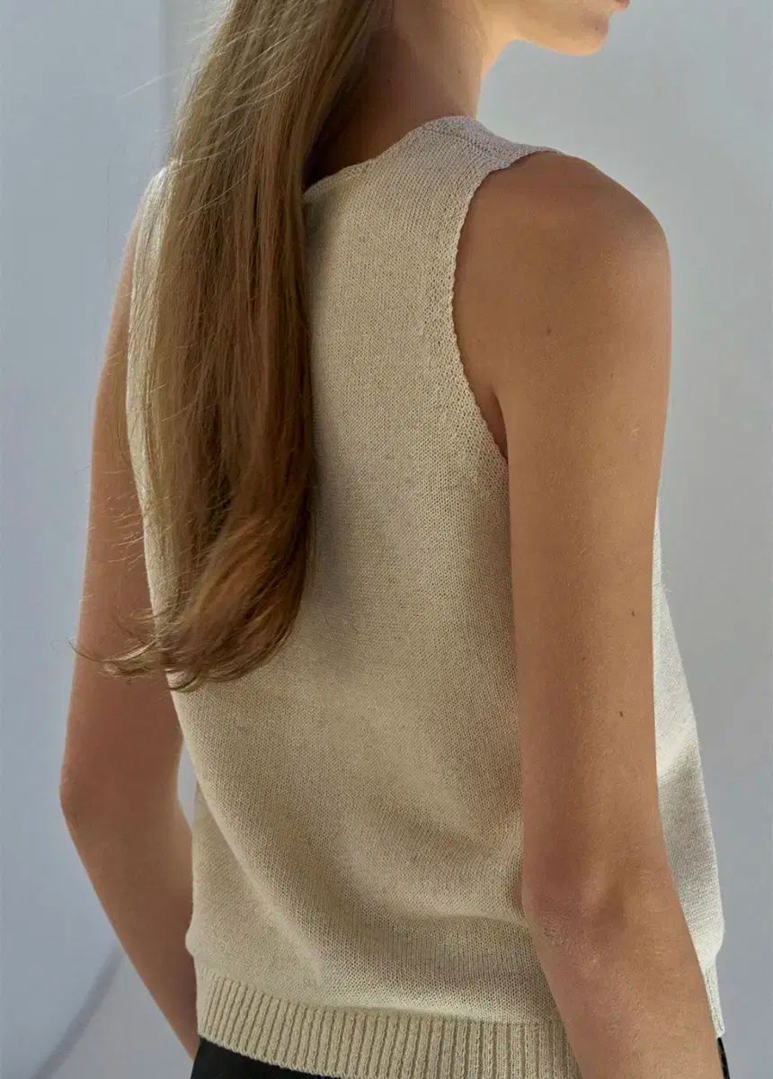 Paper sleeveless