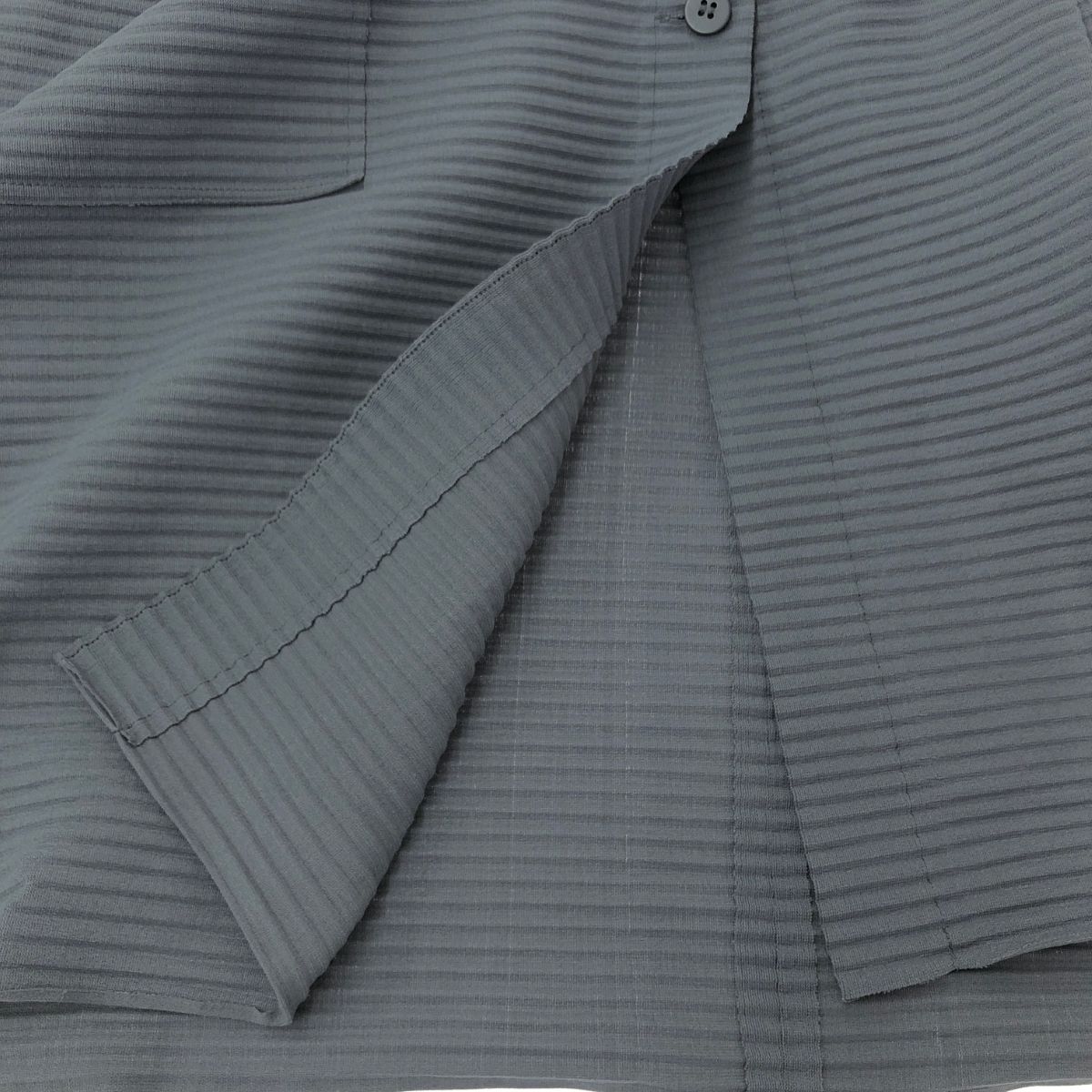 イッセイミヤケ グレー プリーツデザイン 長袖カーディガン M 楽天市場】me isseymiyake ミーイッセイミヤケ プリーツ長袖