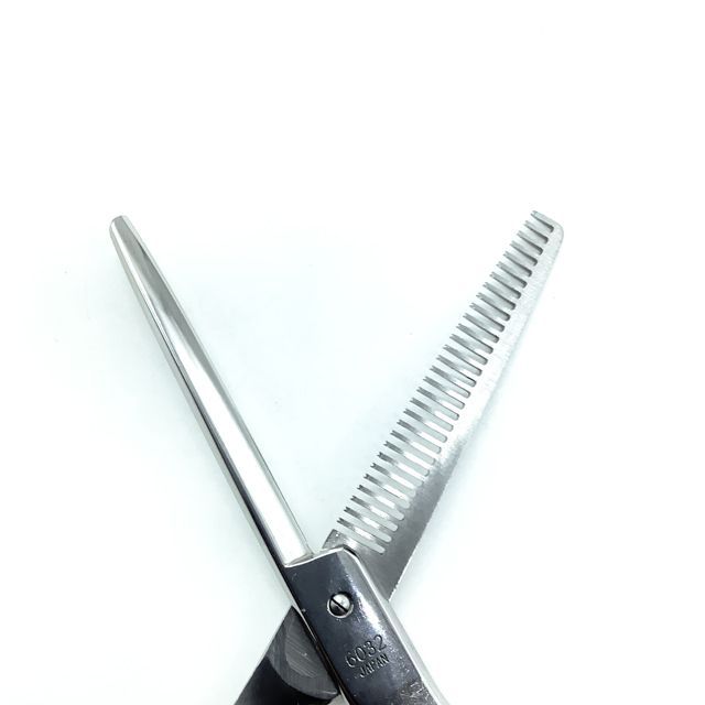 【未使用】光シザー HIKARI セニング L6032 左利き用 ハサミ 美容師 ヒカリ LEFTY THINNING L6032(レフティセニング 左利き用