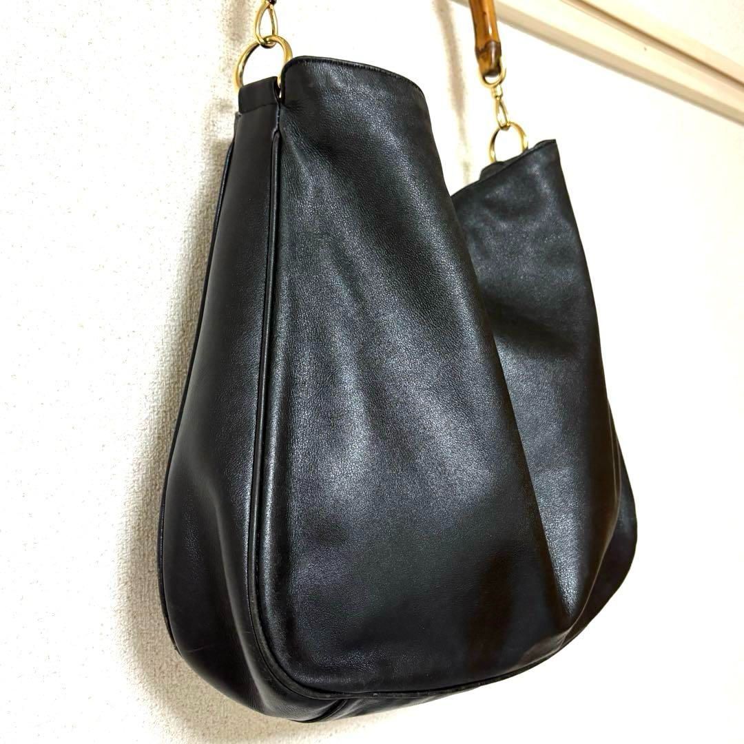 GUCCI グッチ バンブーハンドル レザー ワンショルダー ポーチ付き　黒 GUCCIグッチ黒レザー バンブーハンドル ショルダーバッグ