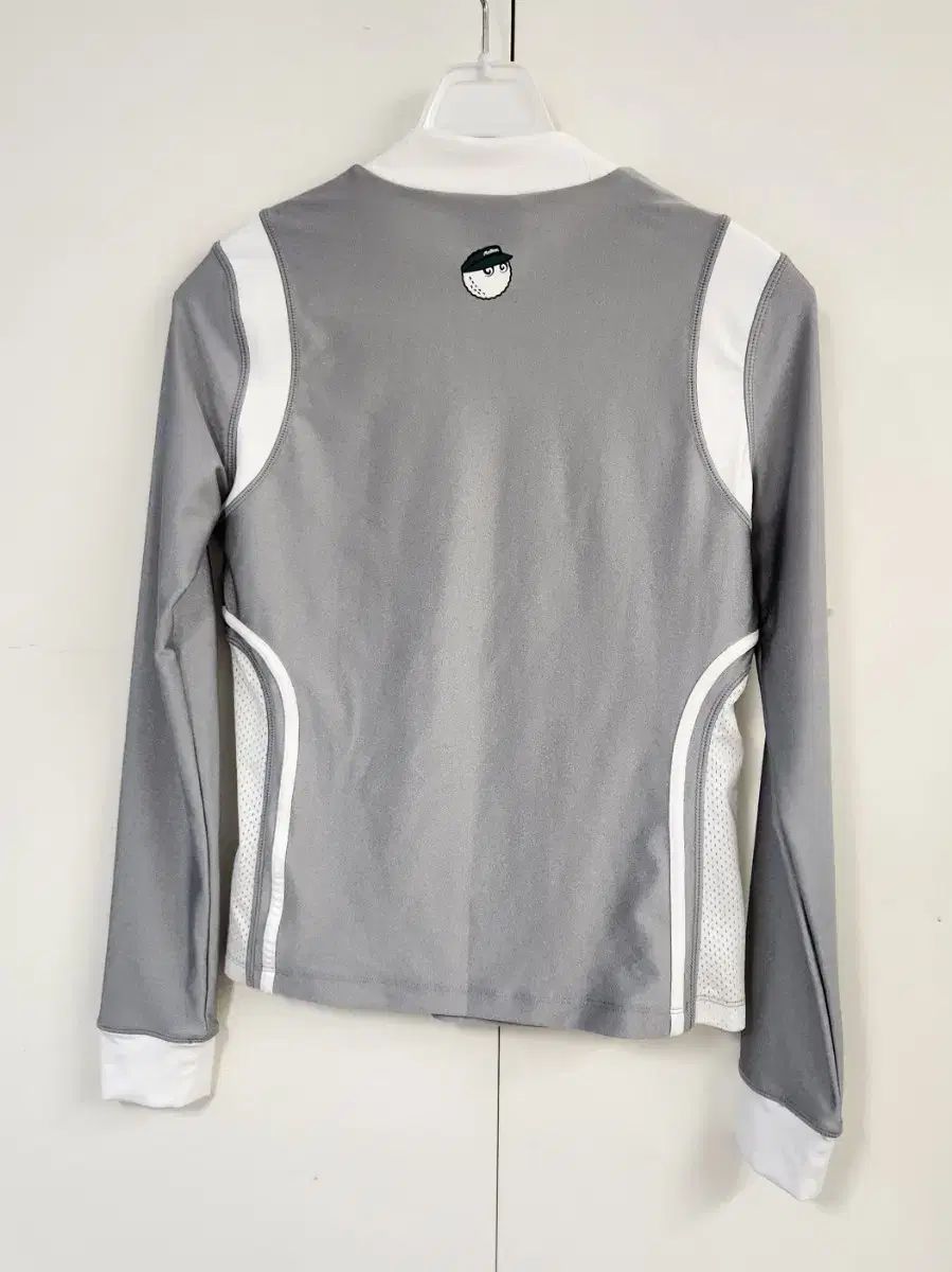 新品☞おまけ付き！ジーフォア ゴルフウェアセットアップ