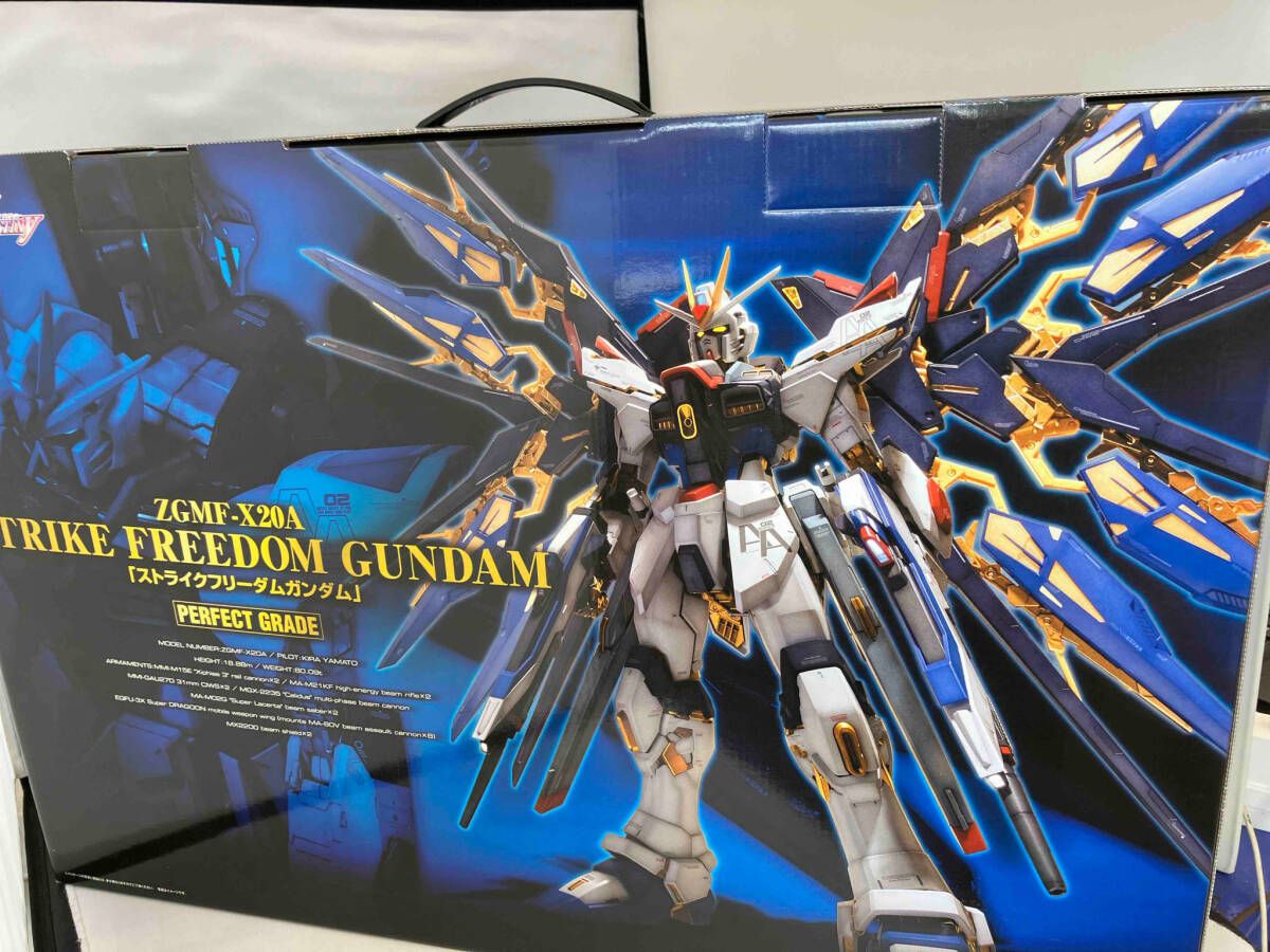 プラモデル (再販)バンダイ 1/60 ZGMF-X20A ストライクフリｰダムガンダム PG ｢機動戦士ガンダムSEED DESTINY｣ -  メルカリ