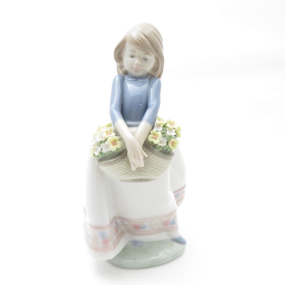 美品 LLADRO リヤドロ 5467 五月の花 フィギュリン 置物 陶器人形 女の子 5月 西洋陶磁 SU8739B1 