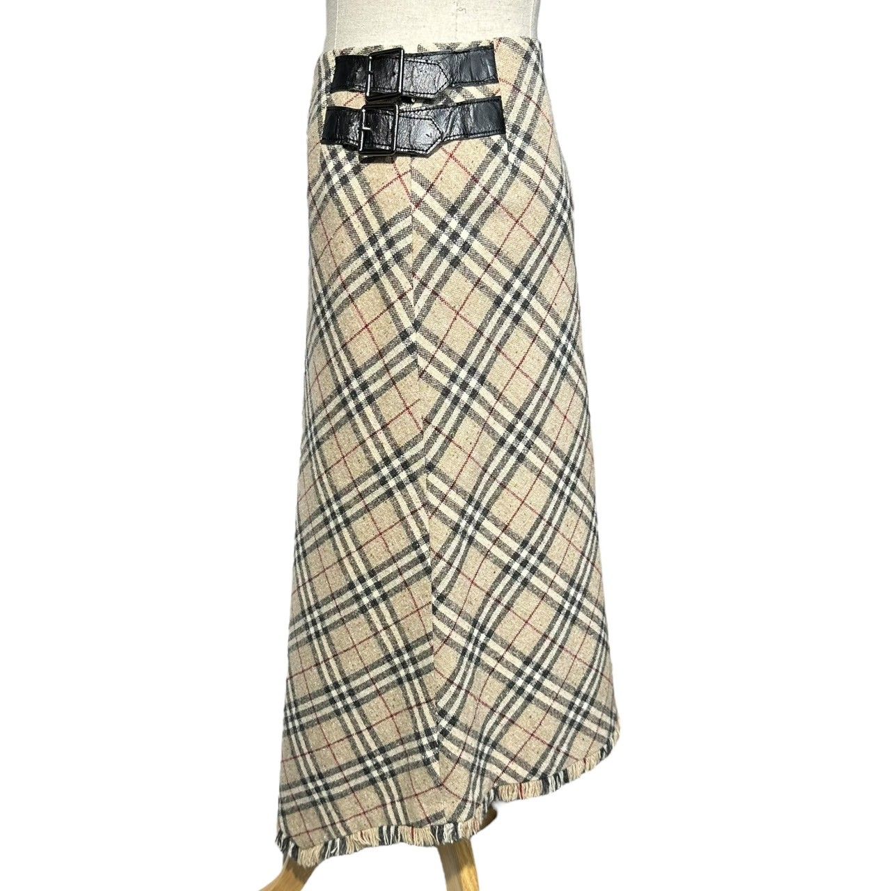 はおけん 　BURBERRY LONDON ノヴァチェック　スカート BURBERRY LONDON(バーバリーロンドン) ノヴァチェック ラップ