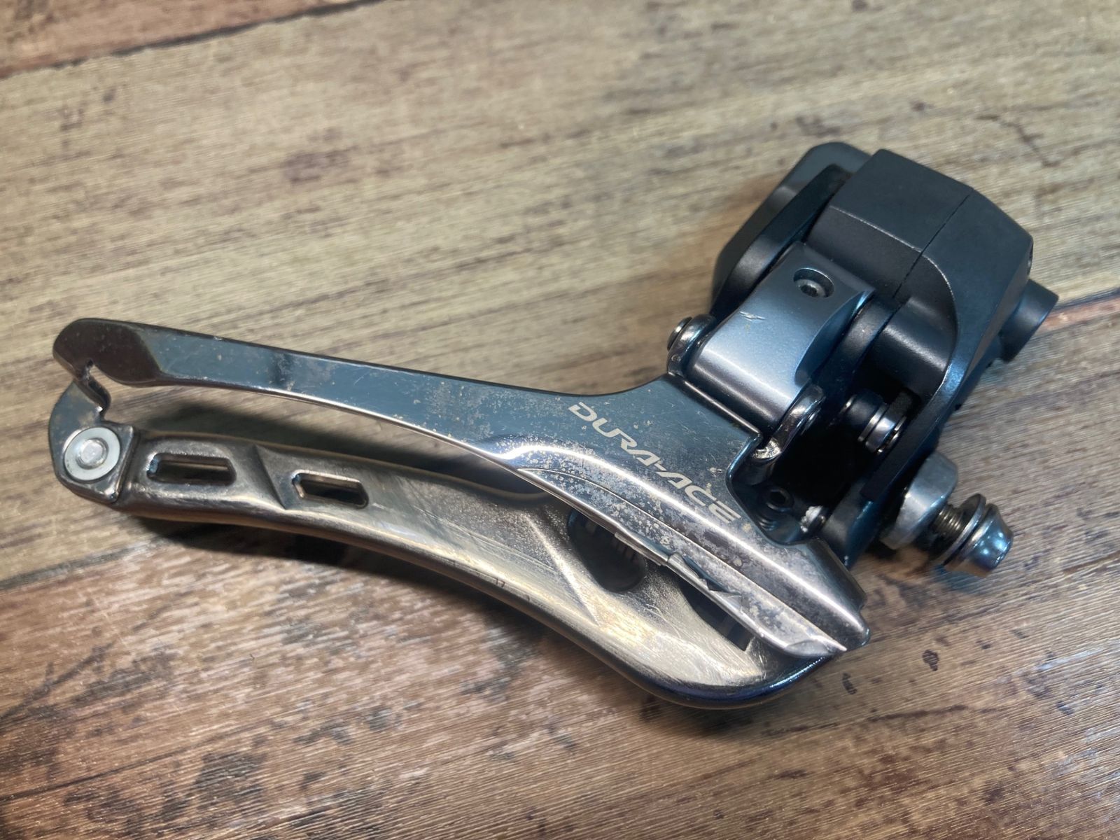 Shimano Dura-Ace フロントディレイラー 31.8mm SHIMANO FD-R9250 DURA-ACE フロントディレイラー