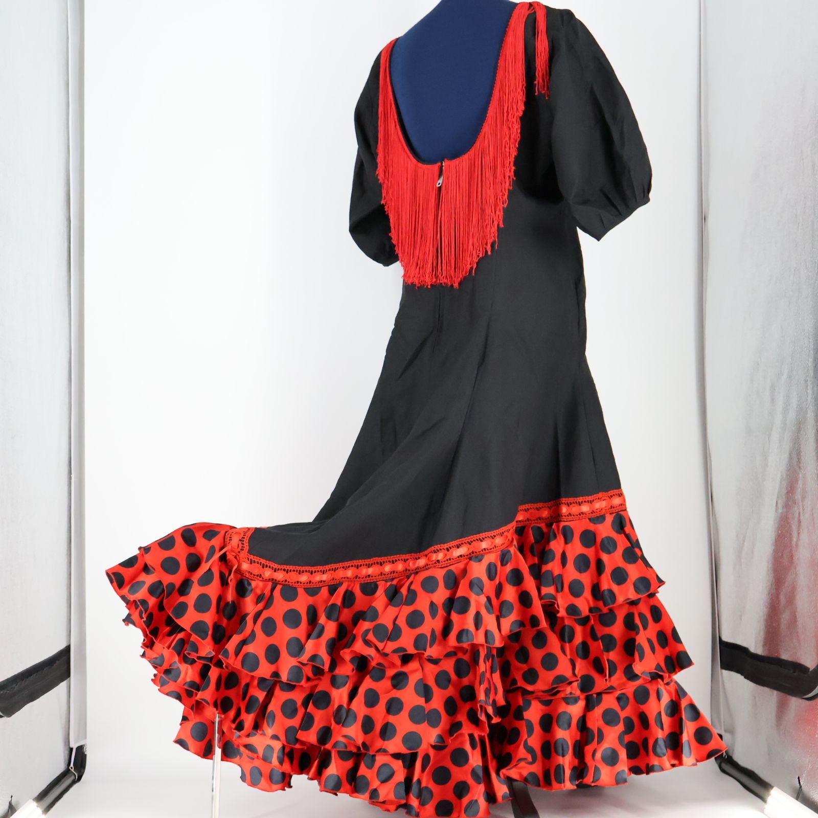 【美品 フラメンコ衣装】レッド ワンピース ドレス ブラック ボウタイ 赤 黒 美品 フラメンコ衣装】レッド ワンピース ドレス ブラック ボウタイ 赤 黒