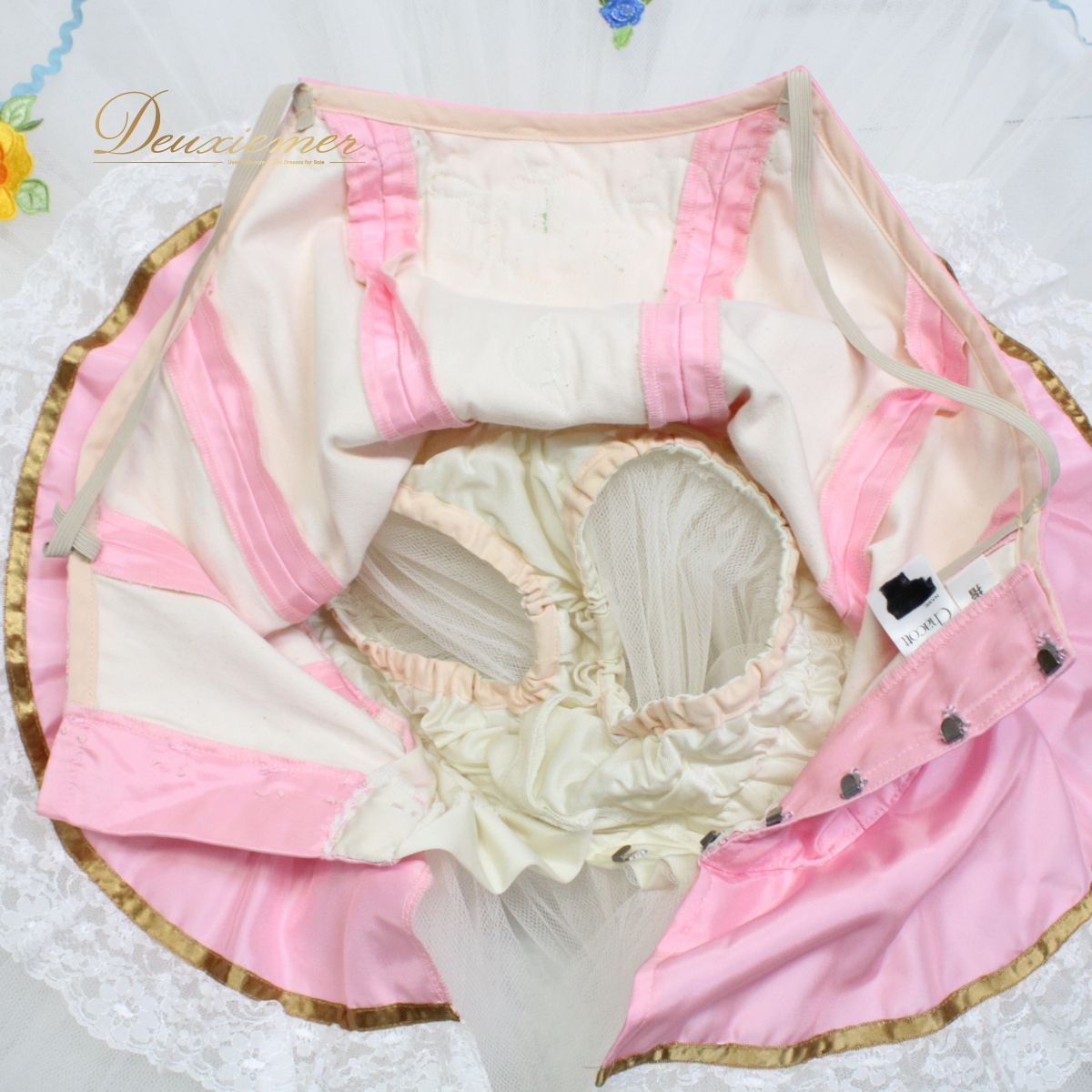 CHACOTT - 【美品 日本製 バレエ衣装】ピンク Chacott チャコット チュチュ 発表会 コンクール 白 フリル 薔薇 花柄 ダンス 装飾 子供 美品 日本製 バレエ衣装】ピンク Chacott チャコット チュチュ