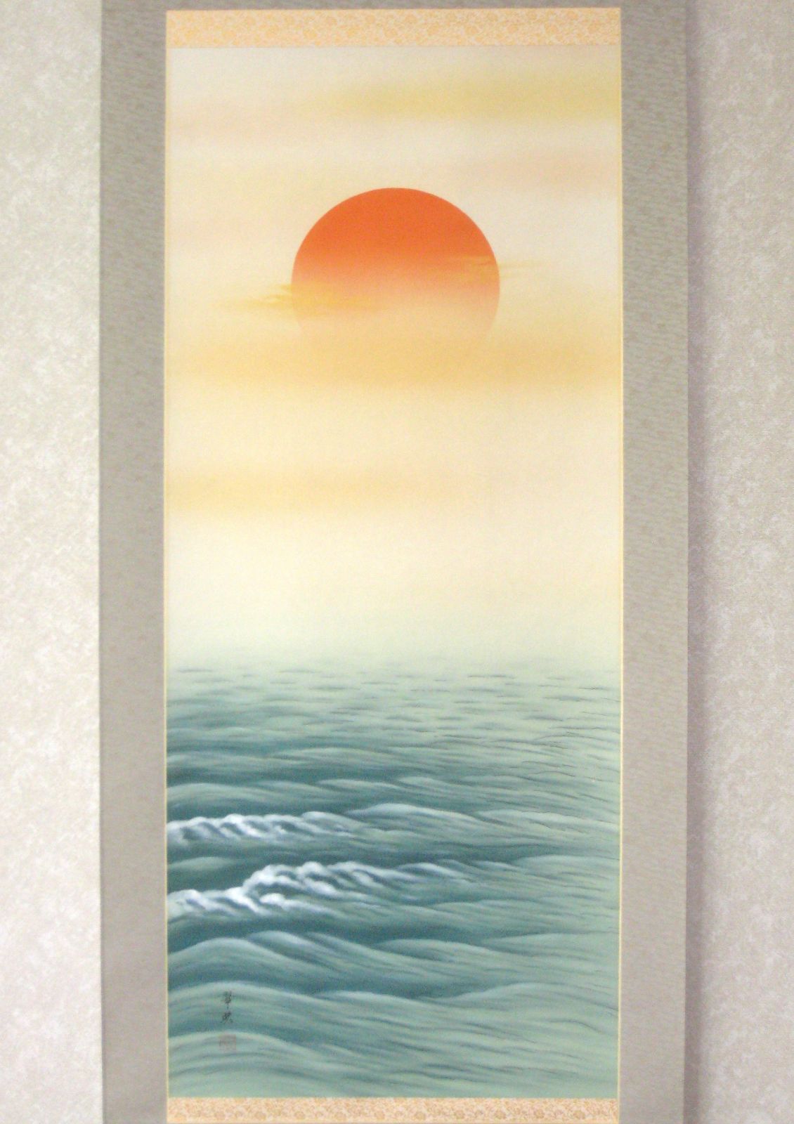 【特価品】掛け軸 掛軸　日の出波◆大洞翠映（真筆・新品）尺八立 特価品】掛け軸 掛軸 日の出波◇大洞翠映（真筆・新品）尺八立