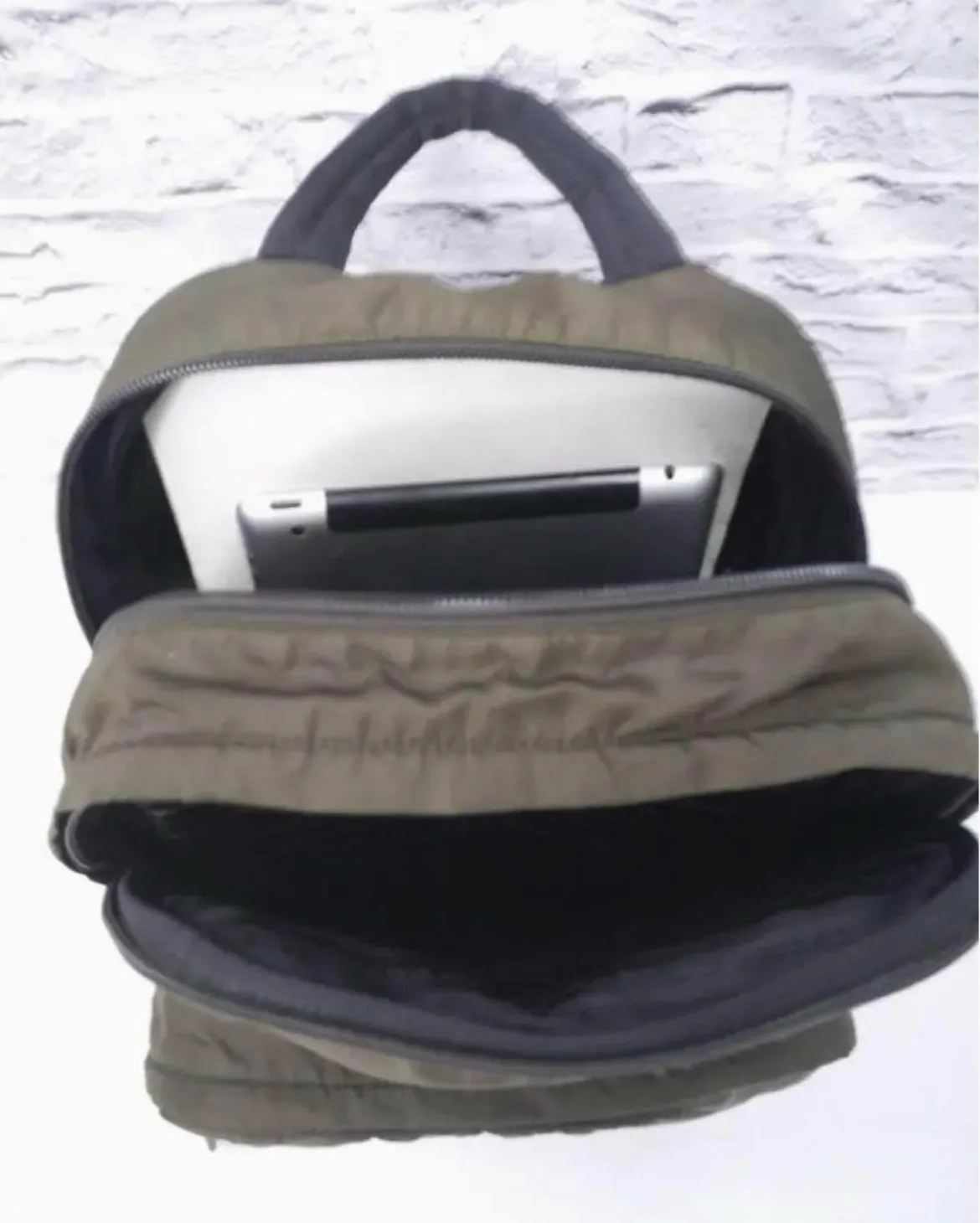 美品◇PRADA プラダ BZ0026 大容量 男女可 ミリタリー テスート