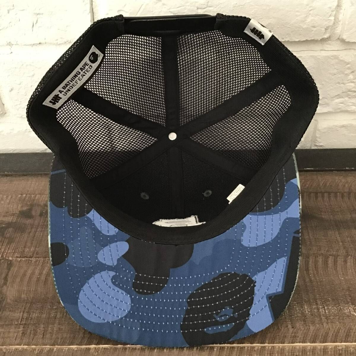 APE エイプ BAPE ベイプ トラッカーキャップ メッシュキャップ Undefeated × BAPE camo メッシュ キャップ a bathing ape Tracker Hat
