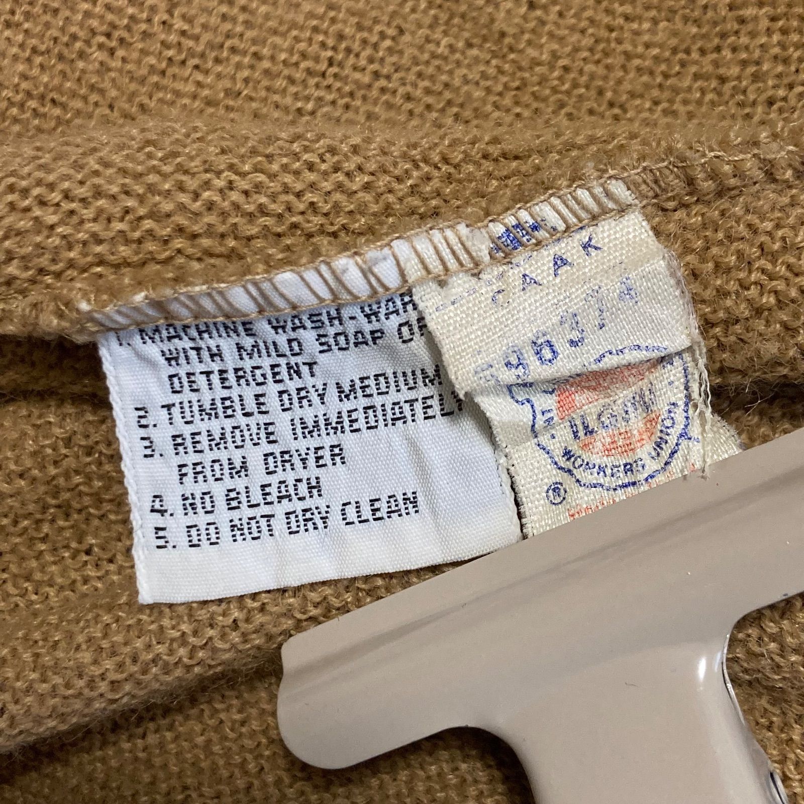 70 s ラコステ IZOD アクリルカーディガン 糸巻きタグ ワンポイント ブラウン系 M