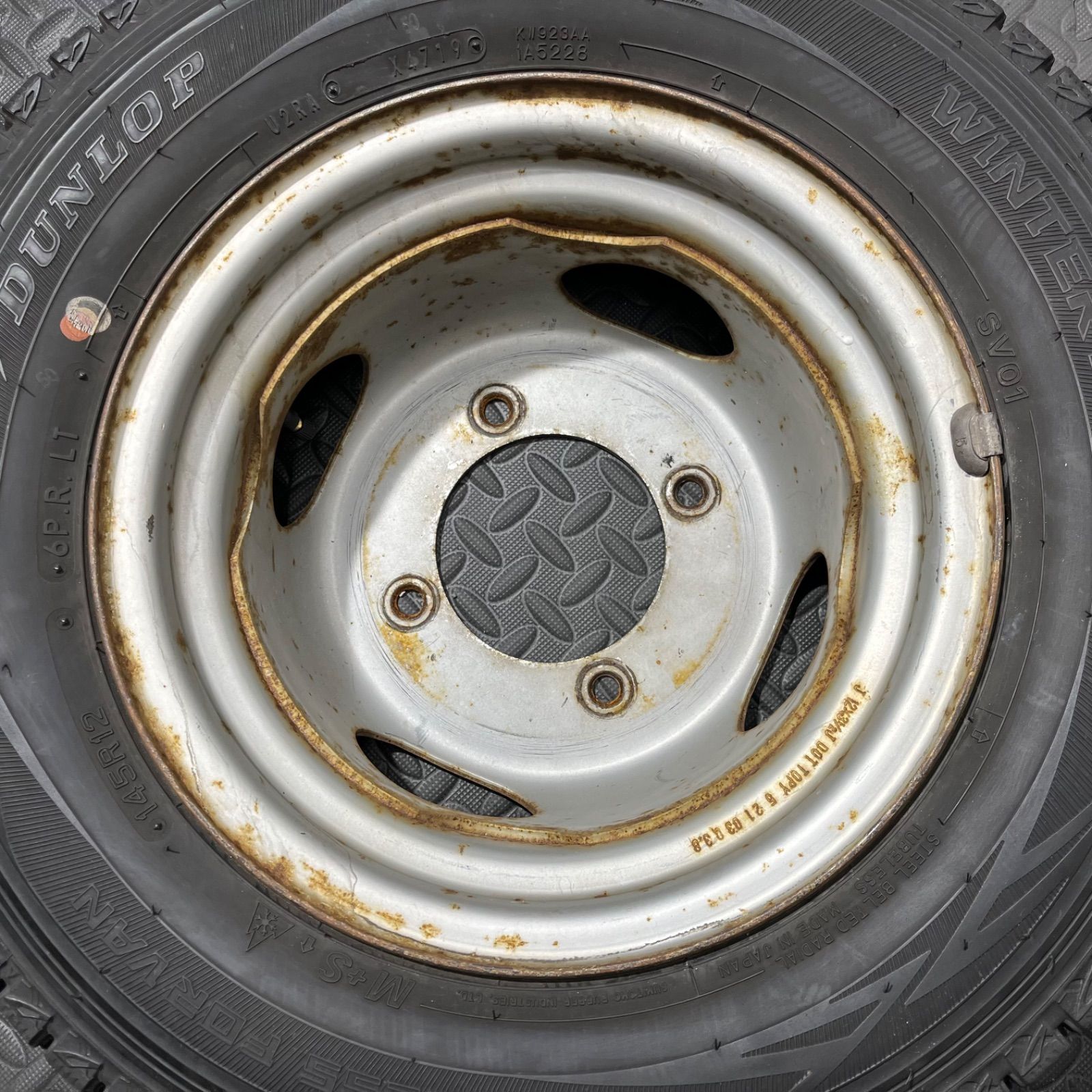 19年 145R12 6PR LT ダンロップ ウインターマックスSV01 マツダ ボンゴ バネット リヤ ダブルタイヤ スタッドレス